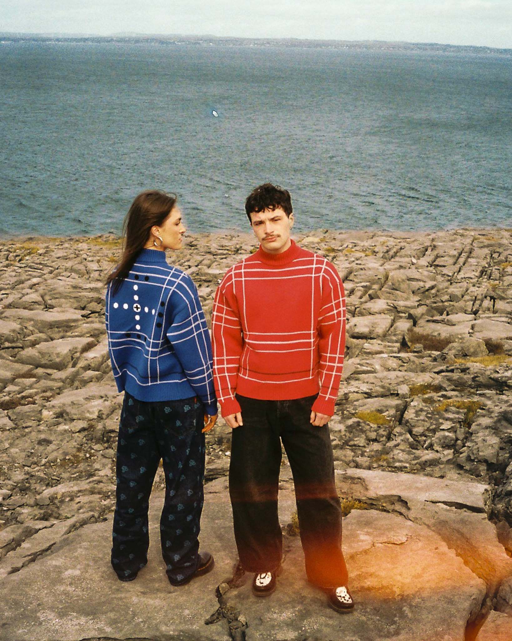 Fidchell Knit - Red - Image 5